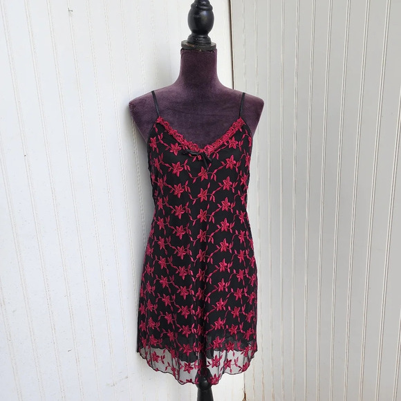 Cliche Womens Black Embroidered Red Sheer Sleeveless Babydoll Nightie Dress Sz S - Picture 1 of 12